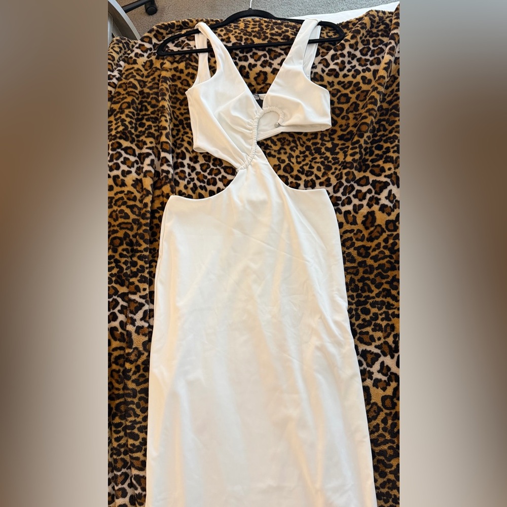 White Fox Boutique Off-White Maxi Dress